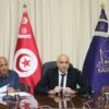 والي القيروان يشرف على اجتماع اللجنة الجهوية للسلامة المرورية حول إزالة مخفّضات السرعة العشوائية