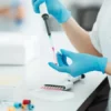 نقابة البيولوجيين الخواص تُقرّر تعليق العمل بنظام الطرف الدافع ابتداءً من 13 جويلية 2026