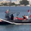 بنزرت: إزالة “مسحوق فحمي” تسرّب من قنوات تبريد محركات إحدى السفن الراسية بالرصيف البيترولي لشركة “ستير” جرزونة