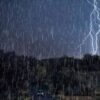 نشرة متابعة.. أمطار رعدية غزيرة بداية من مساء الأحد بعدد من الجهات لتتواصل غدا الإثنين